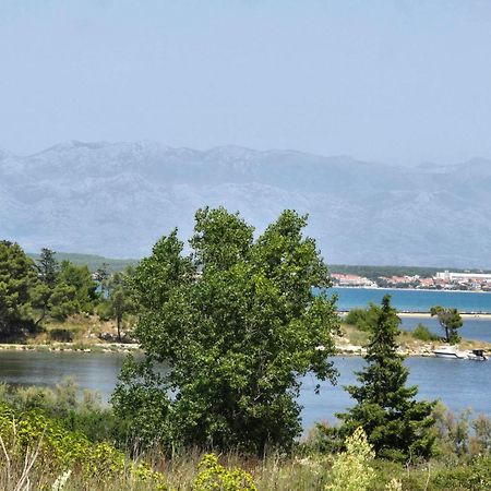 Apartman Nea Nin Bagian luar foto