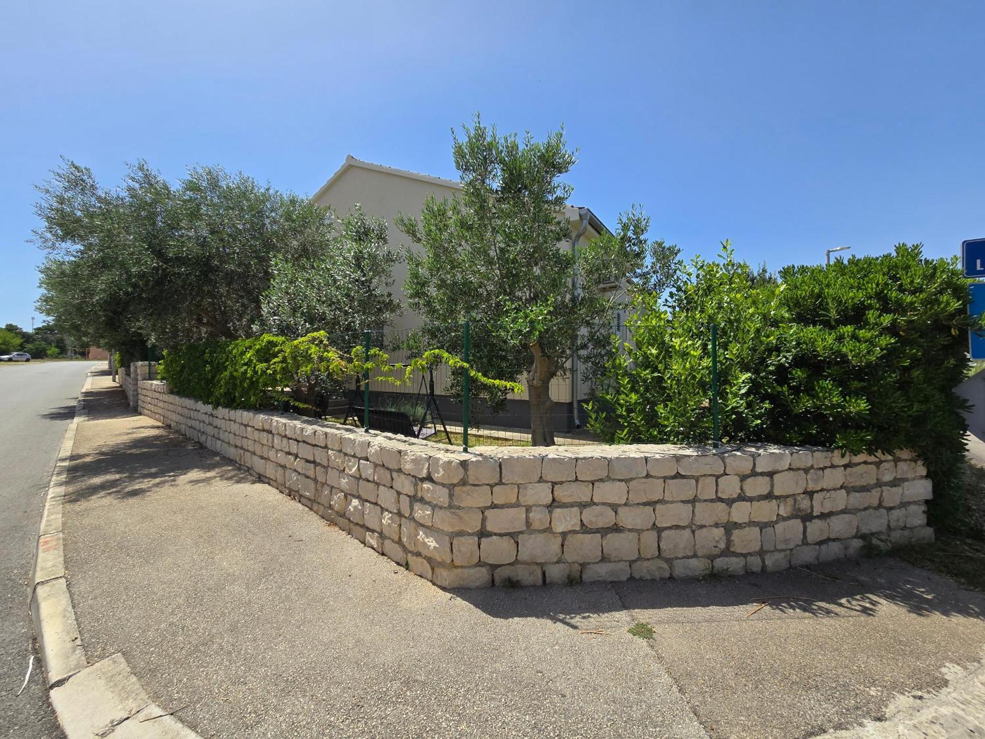 Apartman Nea Nin Bagian luar foto